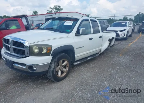 2007 Dodge Ram 1500 Slt/Trx4 Off Road/Sport z USA, uszkodzony, nr VIN 1D7HU18277S134091